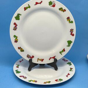 Universal Studios Grinch Stole Christmas Dinner Plates 10.5" Set of 2
